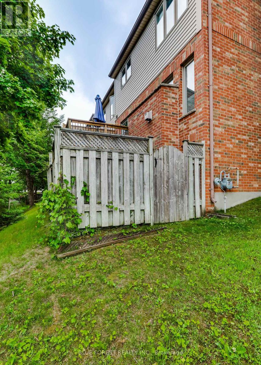 #68 1100 BYRON BASELINE ROAD W - 39