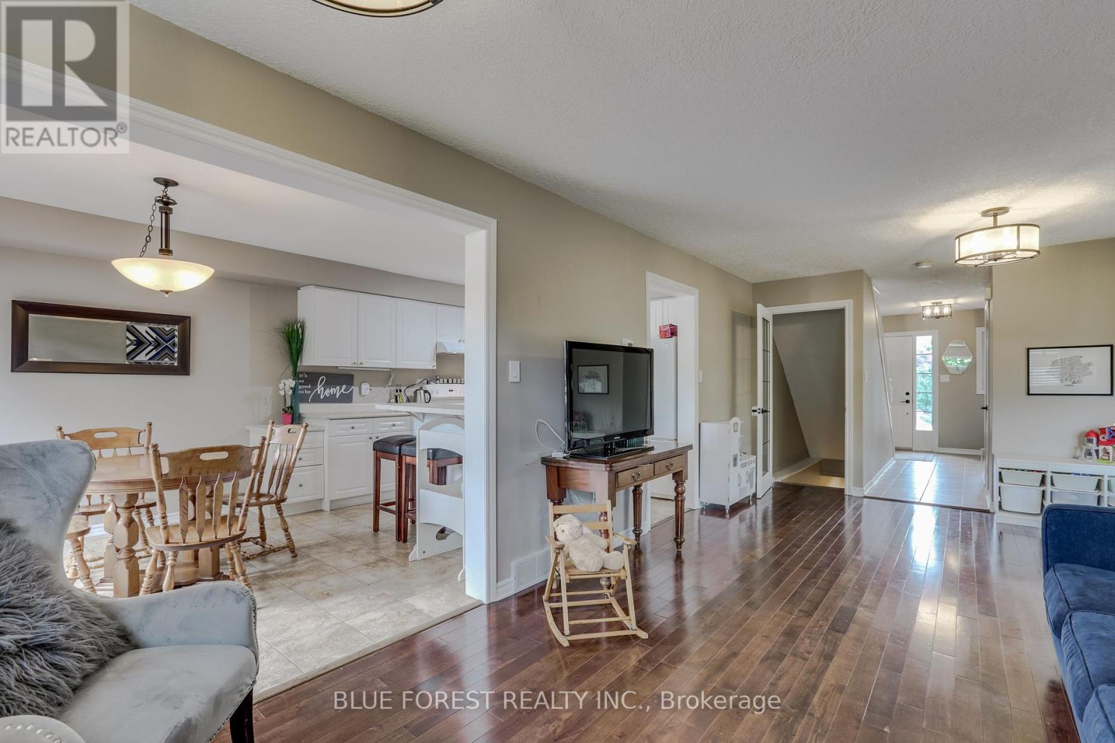 #68 1100 BYRON BASELINE ROAD W - 9