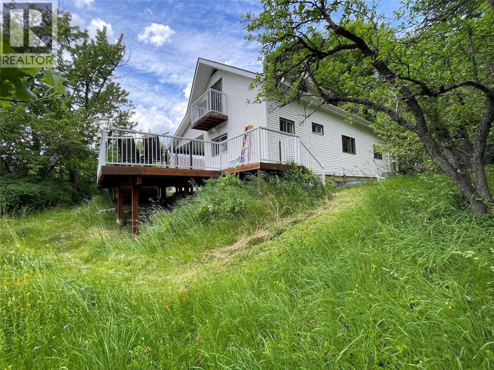 1920 Falls Street - 11