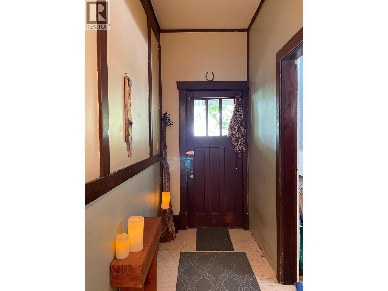 1920 Falls Street - 21