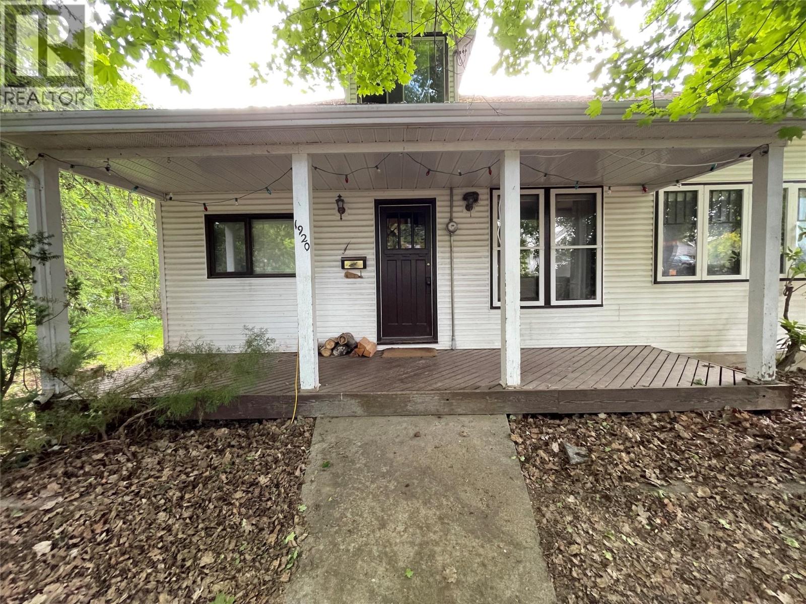1920 Falls Street - 15