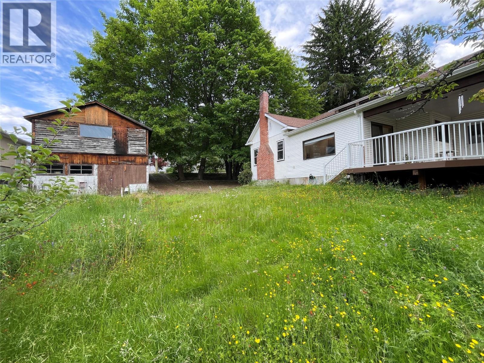 1920 Falls Street - 10