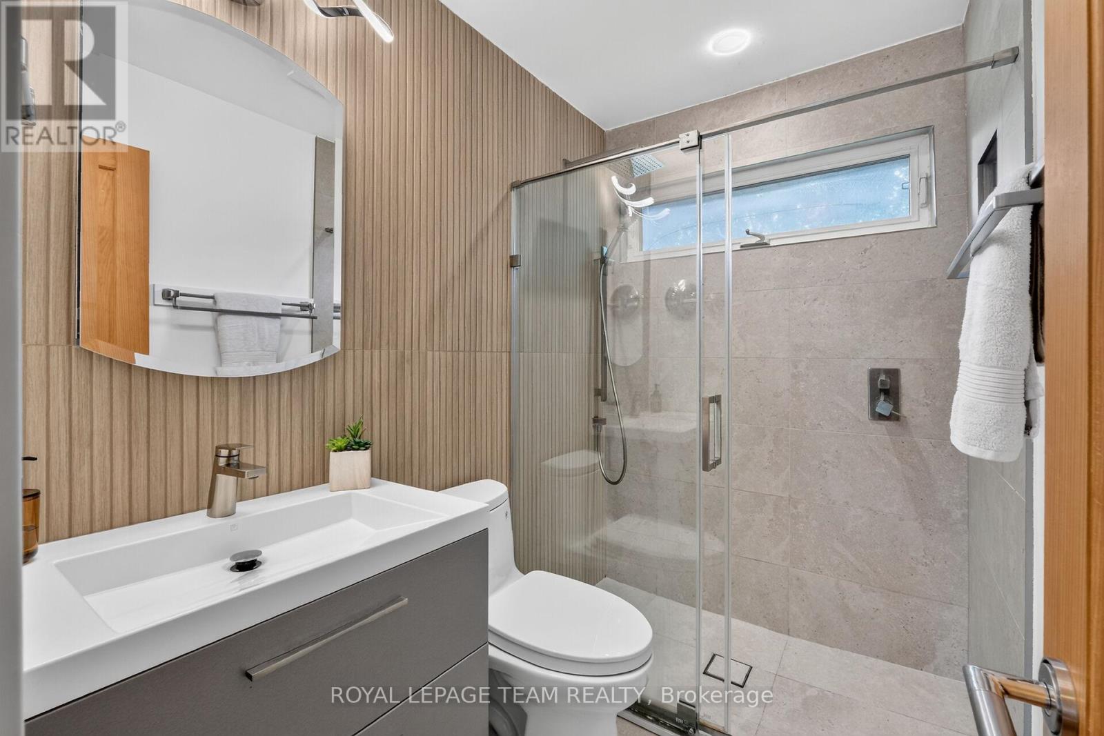 4 Bed, 2 Bath House for Sale in Ottawa – 1282 ALLOWAY CRESCENT, Ottawa – MLS# X13479922 - Image 29