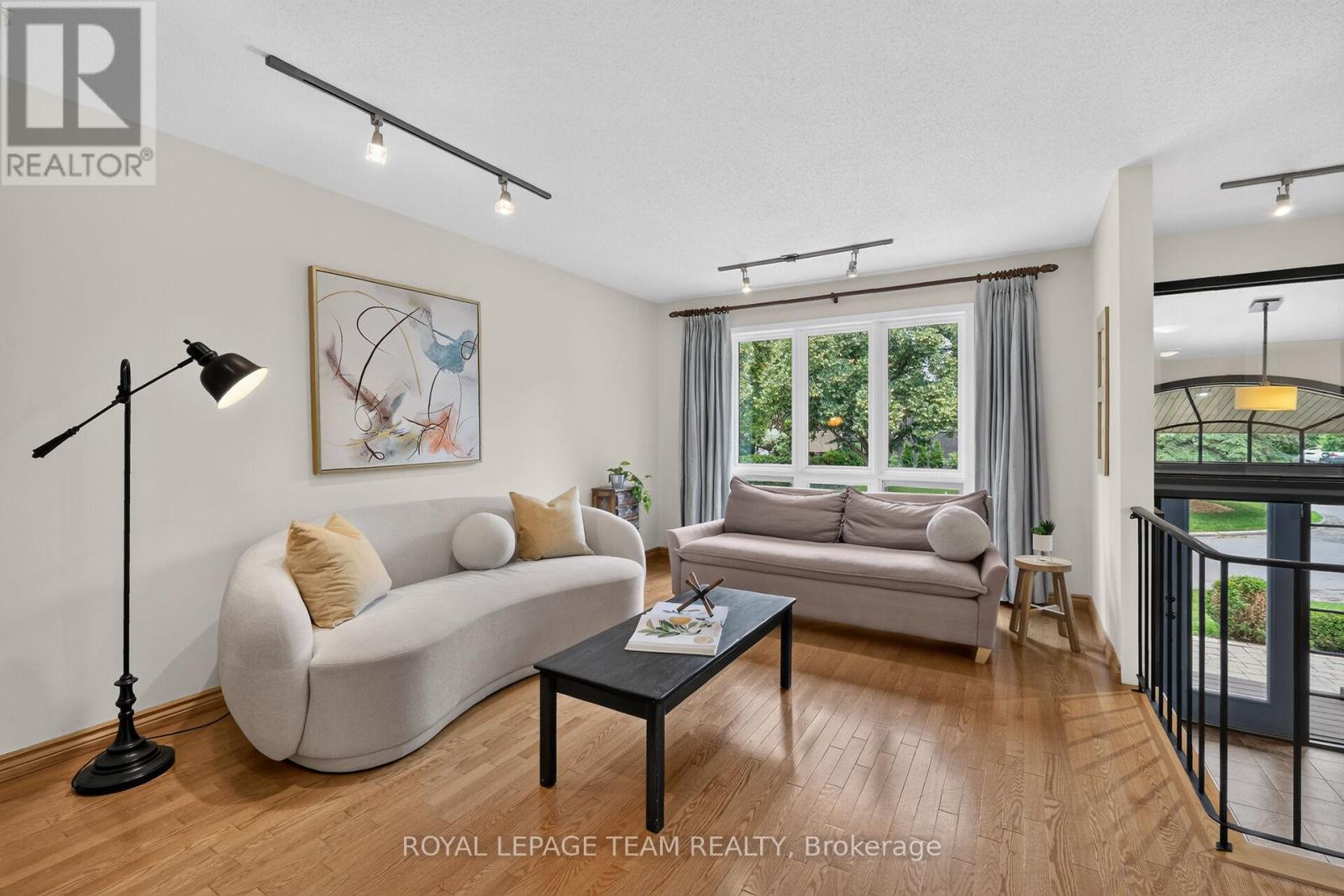 4 Bed, 2 Bath House for Sale in Ottawa – 1282 ALLOWAY CRESCENT, Ottawa – MLS# X13479922 - Image 9