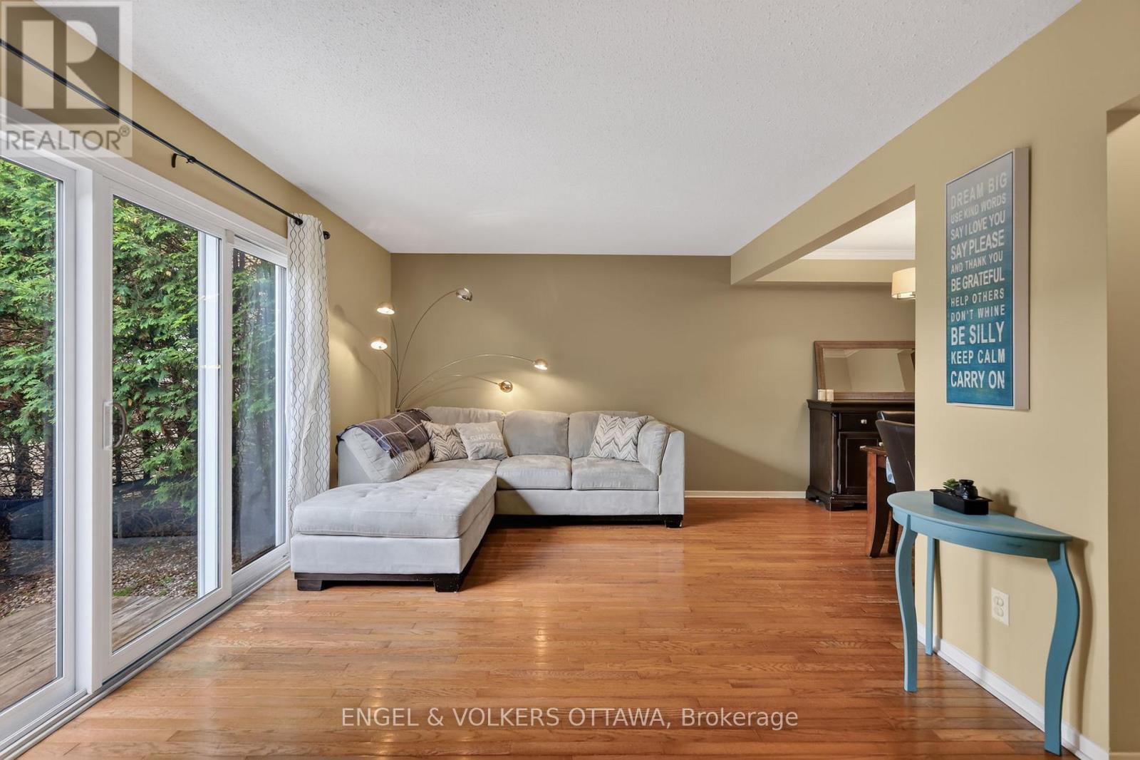 4 Bed, 2 Bath House for Sale in Ottawa – 6269 PADDLER WAY, Ottawa – MLS# X13479952 - Image 10
