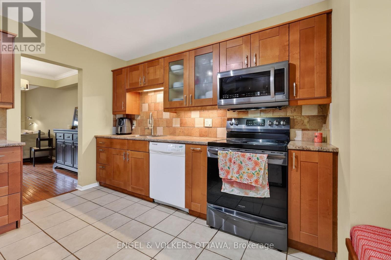 4 Bed, 2 Bath House for Sale in Ottawa – 6269 PADDLER WAY, Ottawa – MLS# X13479952 - Image 18