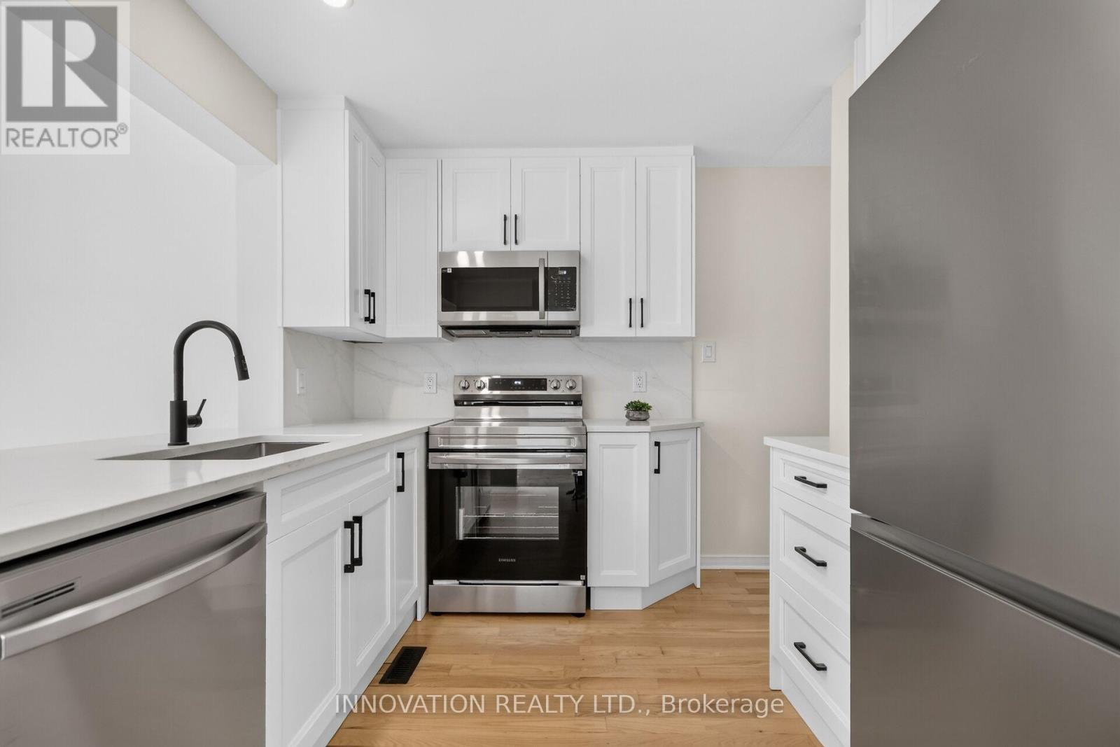 85 HEWITT WAY - 13