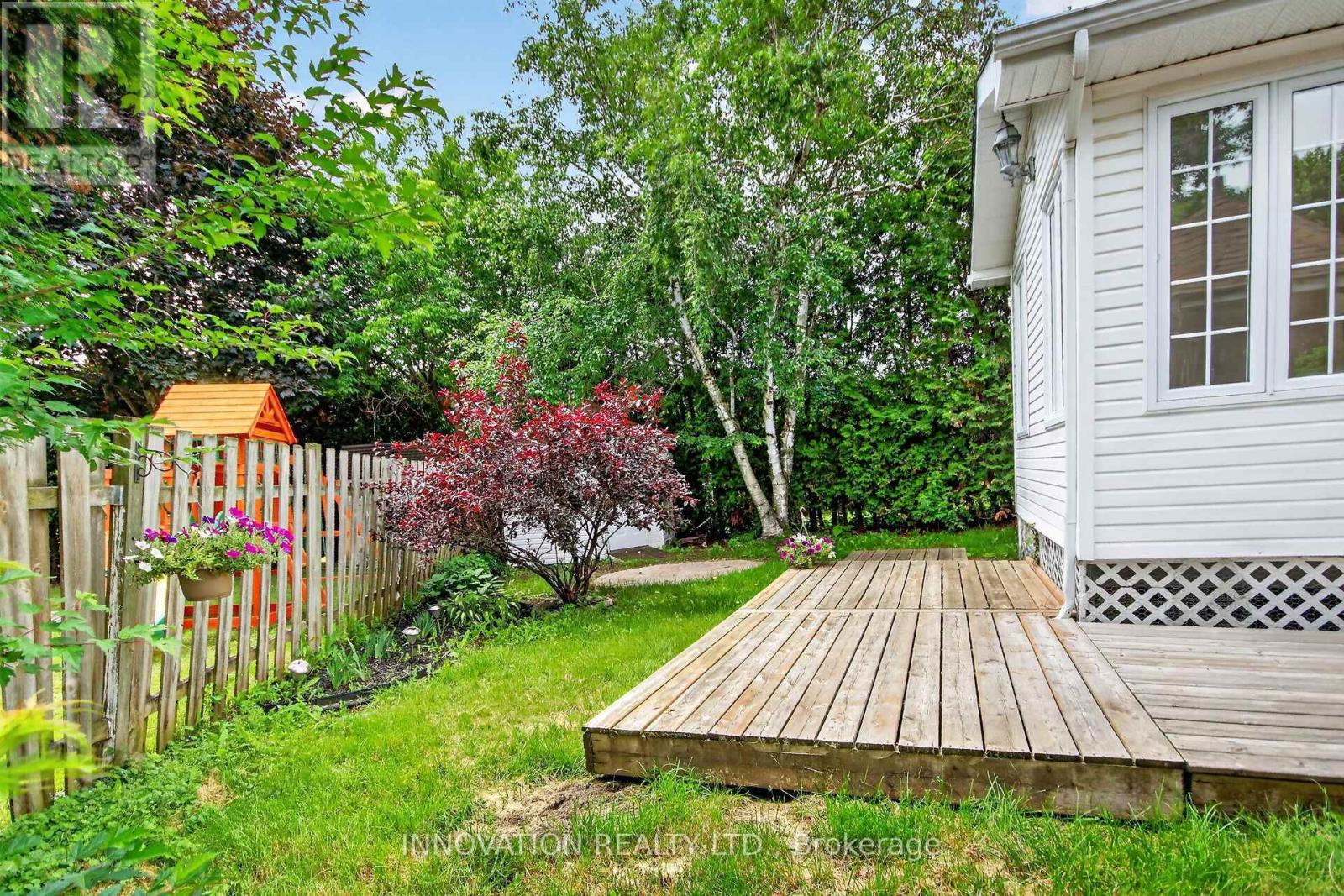 85 HEWITT WAY - 40
