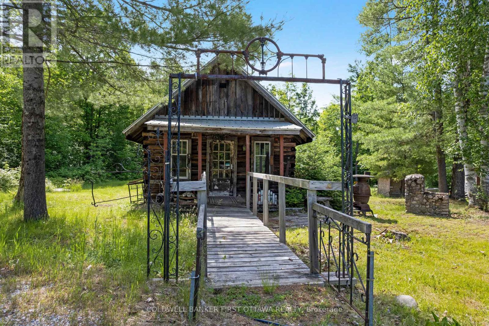 2625 ARDOCH ROAD - 16