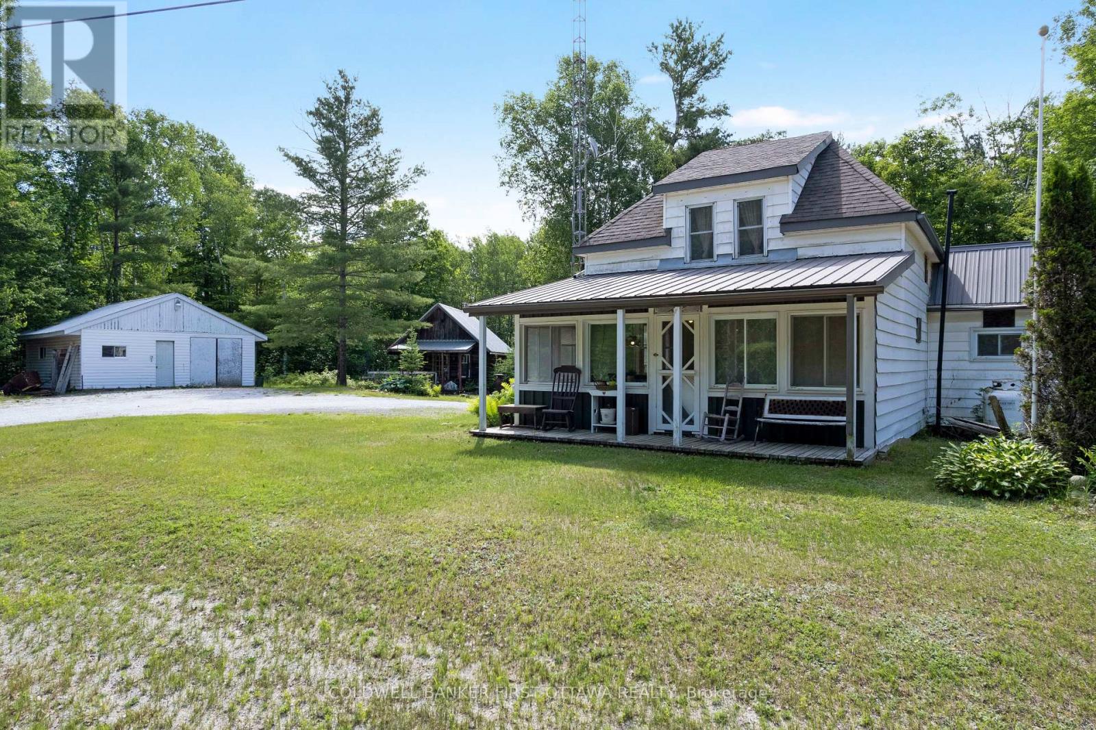 2625 ARDOCH ROAD - 9