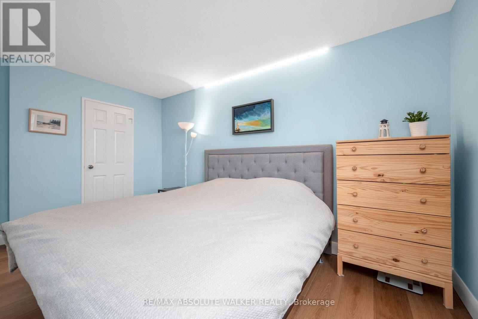 2 Bed, 2 Bath House for Sale in Ottawa – 1007 – 470 LAURIER AVENUE W, Ottawa – MLS# X13480160 - Image 17