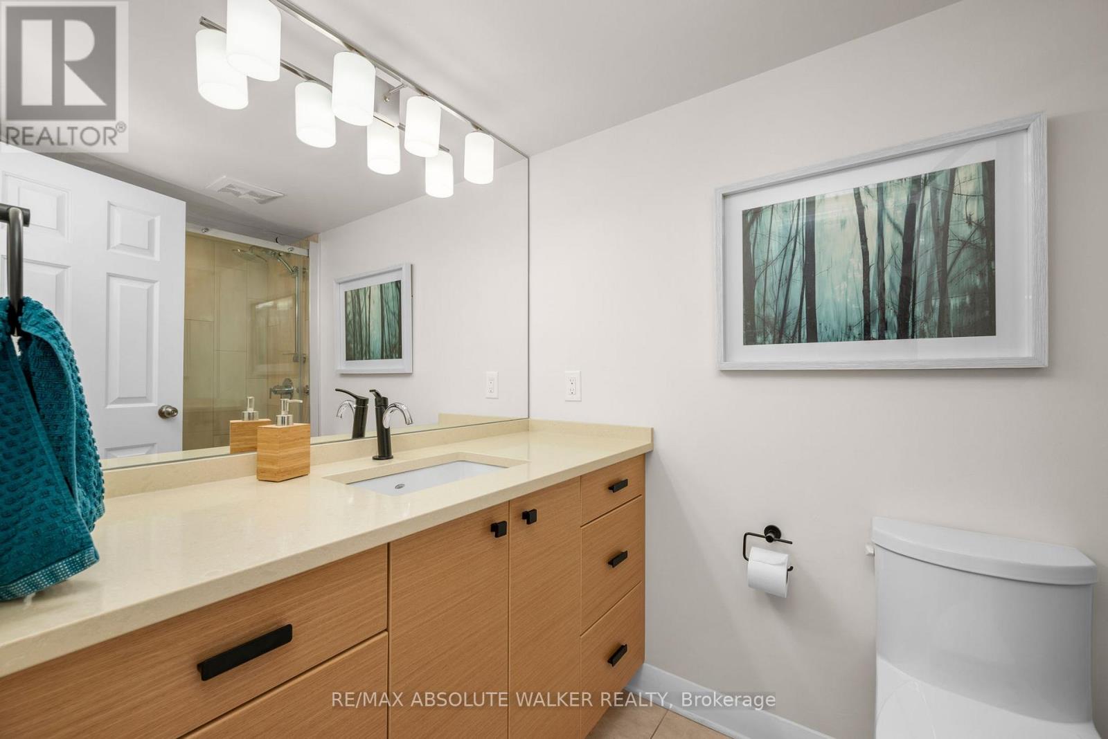 2 Bed, 2 Bath House for Sale in Ottawa – 1007 – 470 LAURIER AVENUE W, Ottawa – MLS# X13480160 - Image 20
