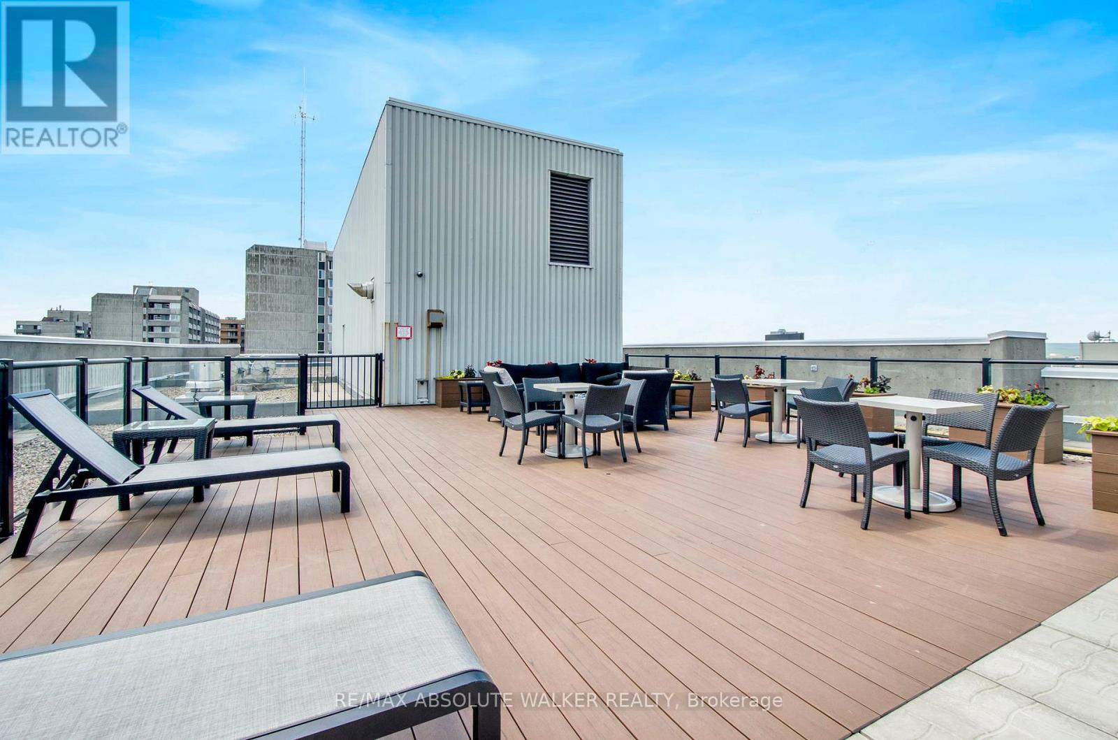2 Bed, 2 Bath House for Sale in Ottawa – 1007 – 470 LAURIER AVENUE W, Ottawa – MLS# X13480160 - Image 23