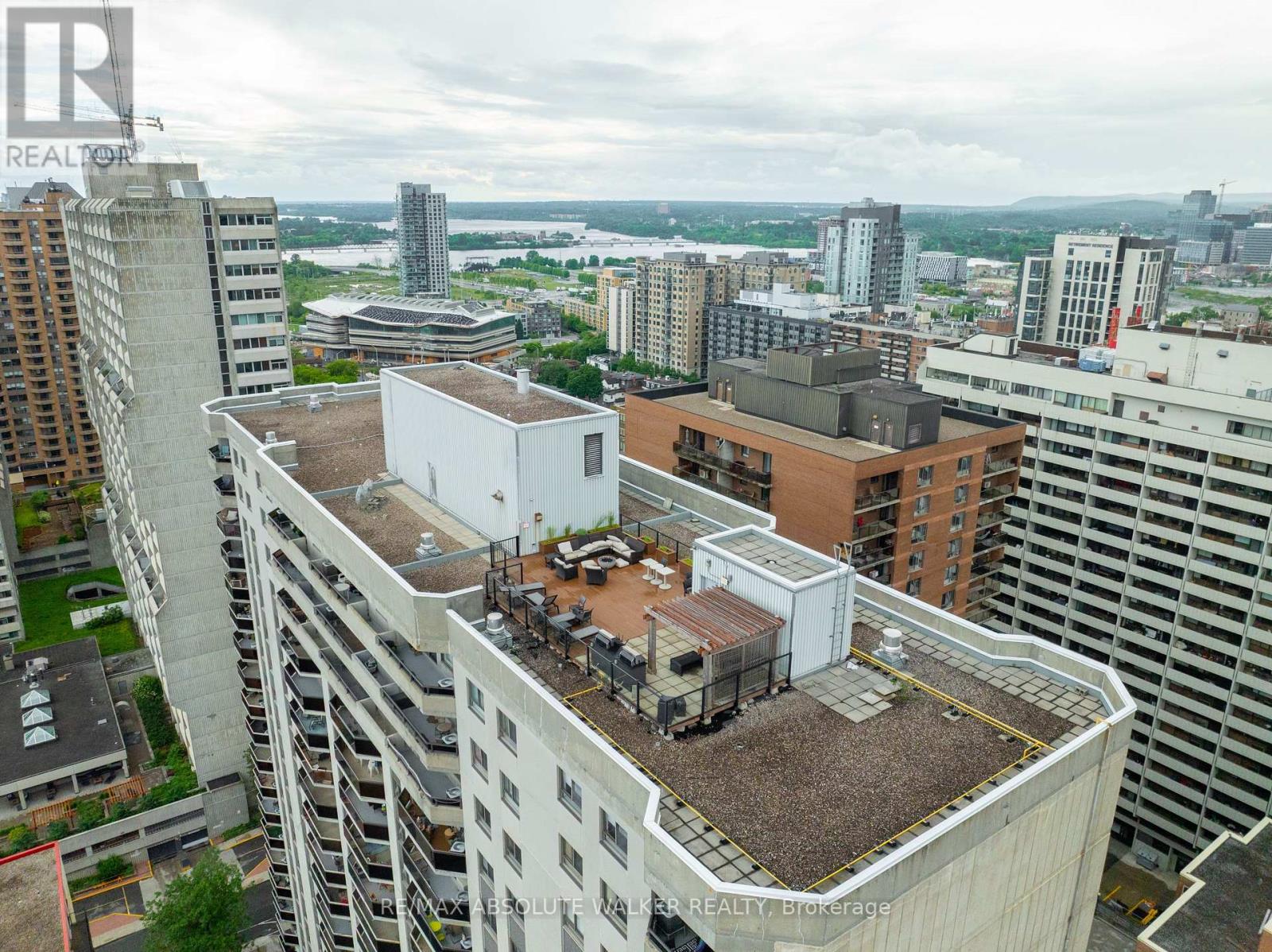 2 Bed, 2 Bath House for Sale in Ottawa – 1007 – 470 LAURIER AVENUE W, Ottawa – MLS# X13480160 - Image 29
