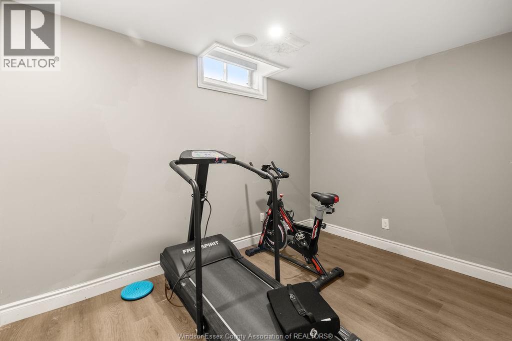 969 WESTWOOD DRIVE - 24
