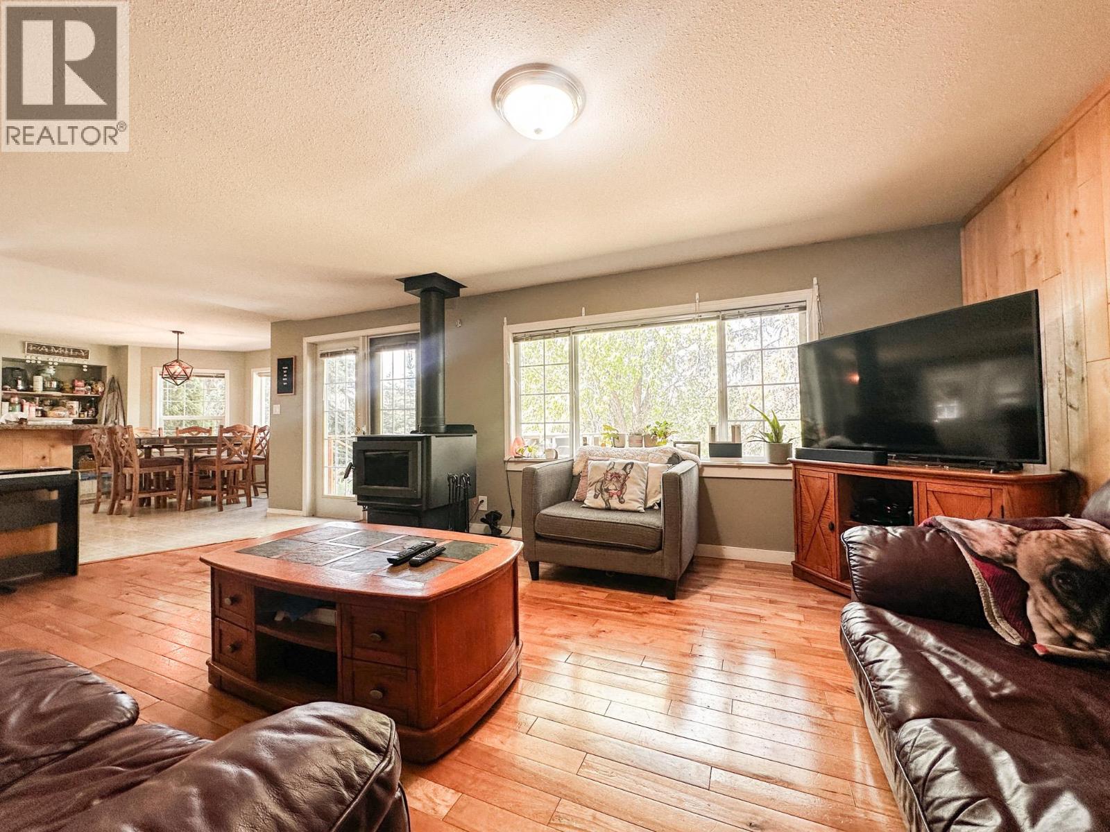 7851 BREWER Avenue, Burns Lake