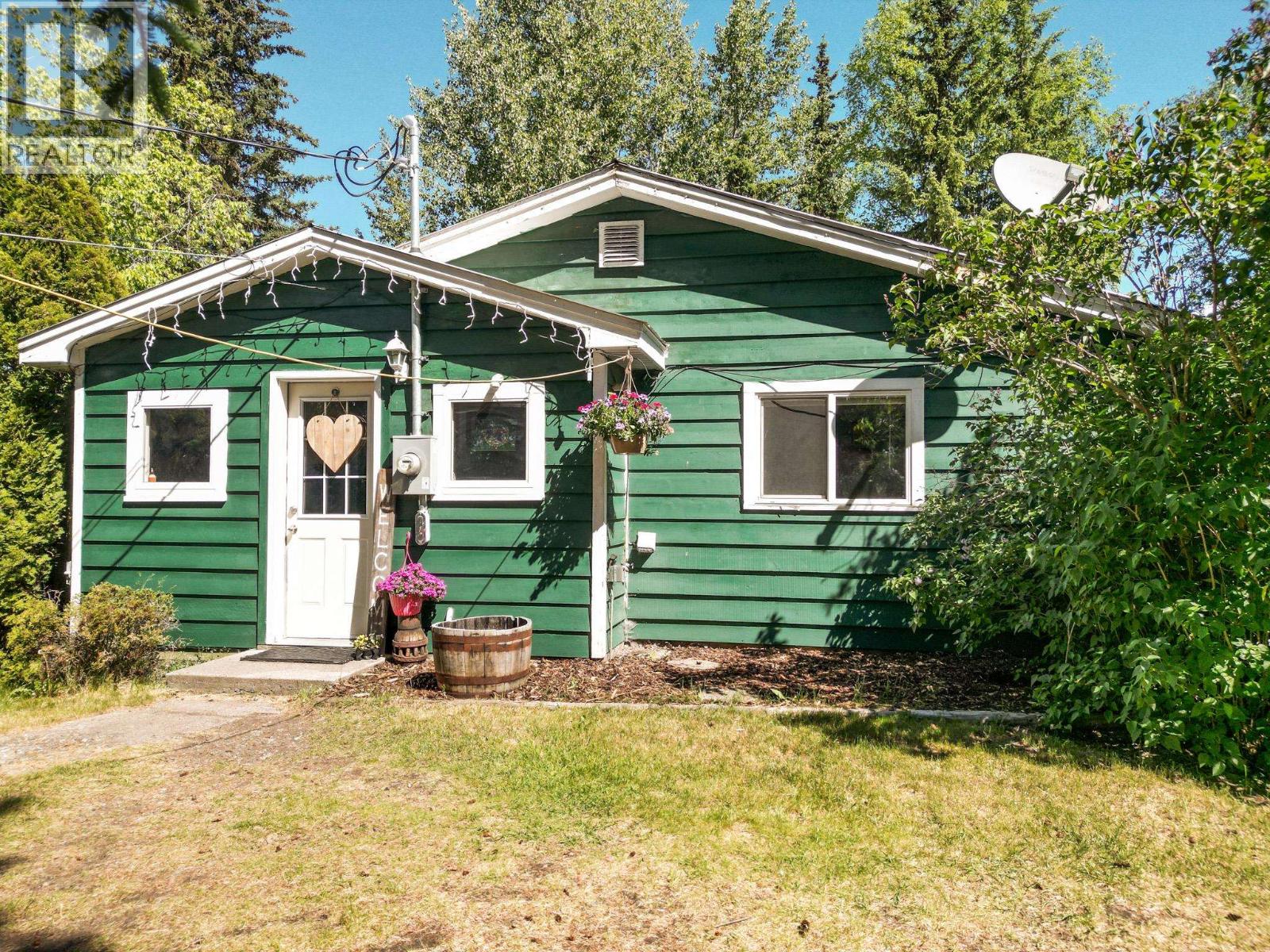 7851 BREWER Avenue, Burns Lake
