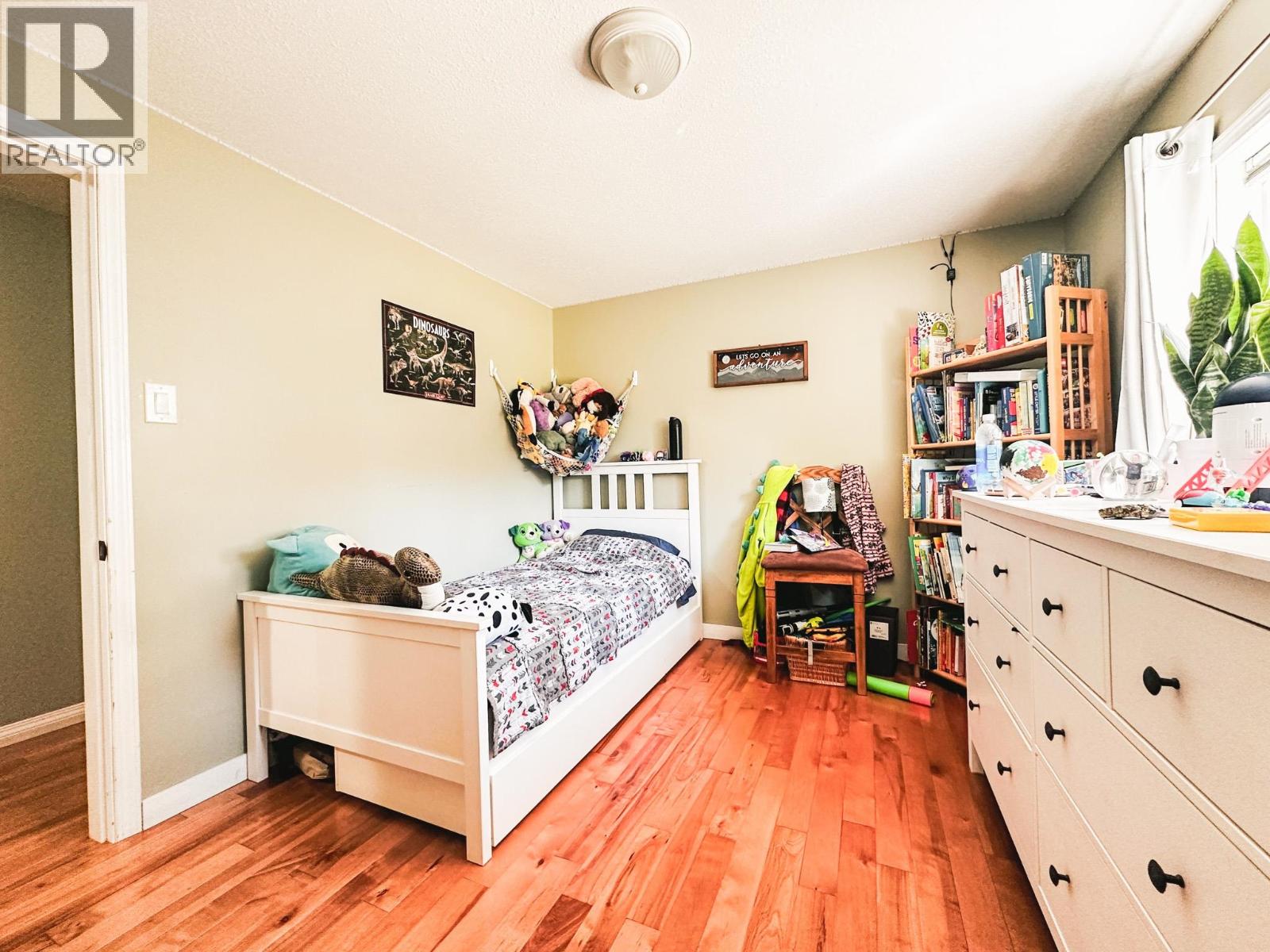 7851 BREWER Avenue, Burns Lake