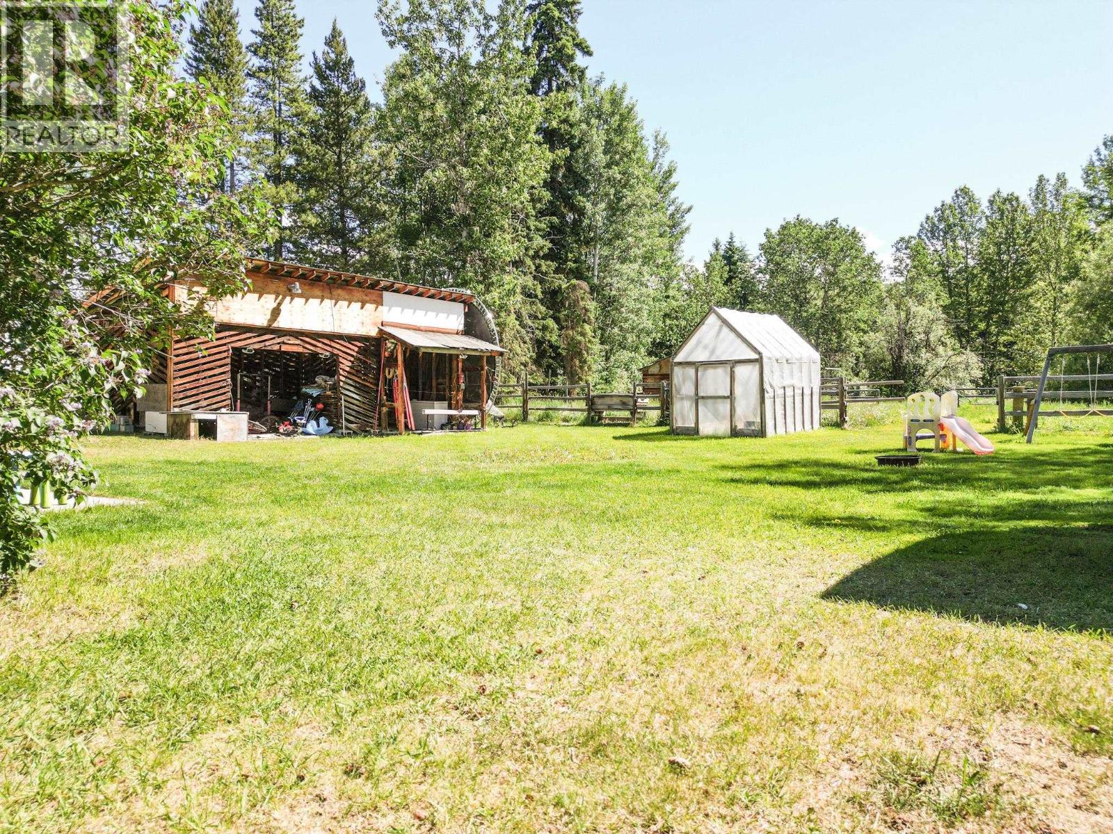7851 BREWER Avenue, Burns Lake