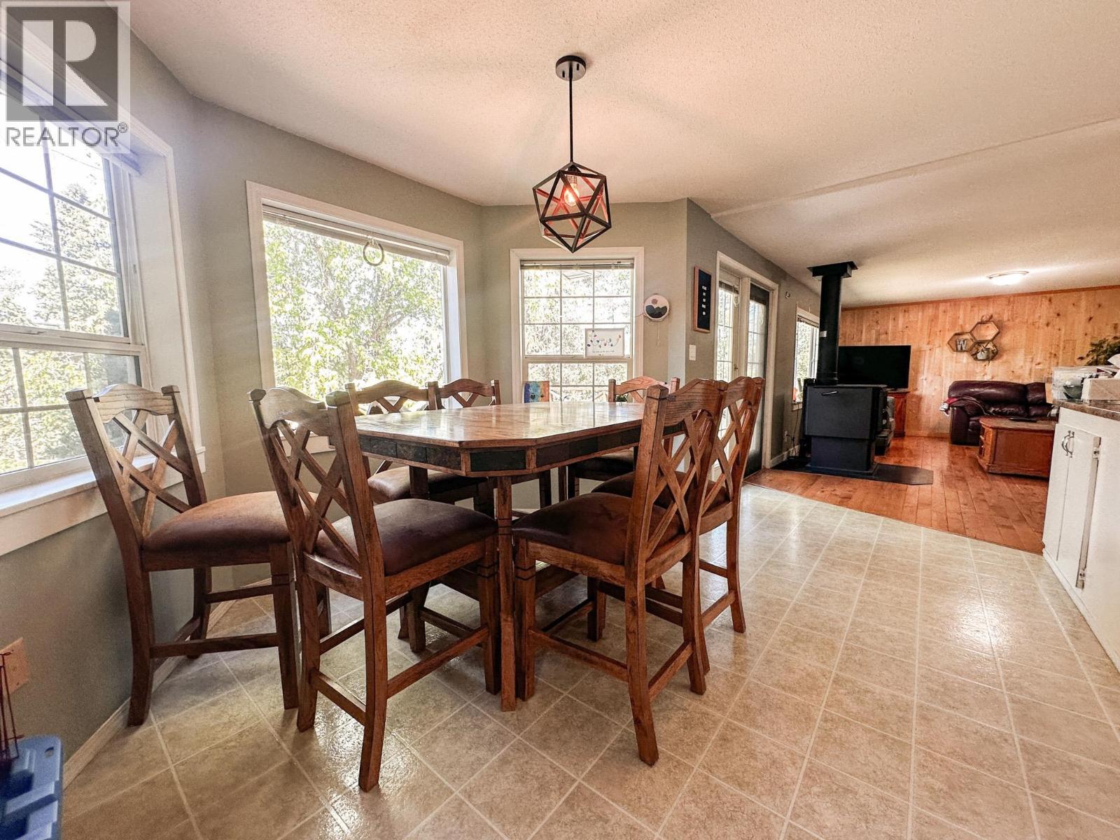 7851 BREWER Avenue, Burns Lake