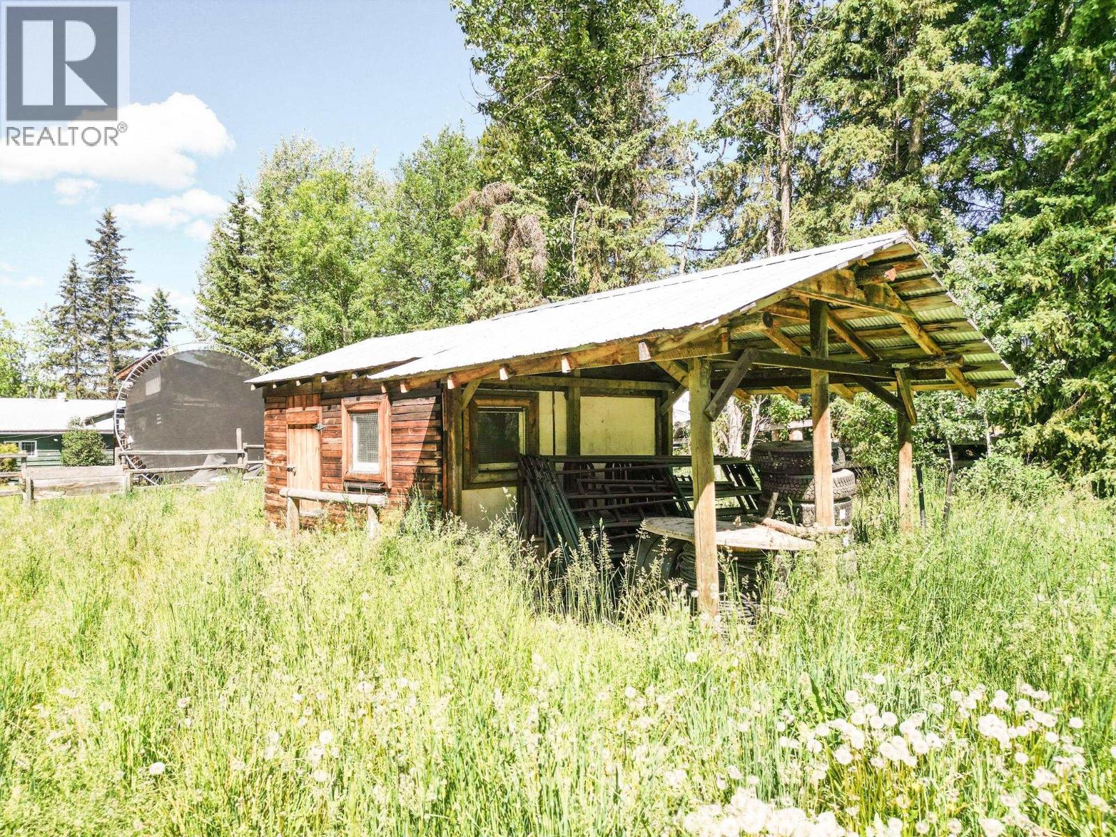 7851 BREWER Avenue, Burns Lake