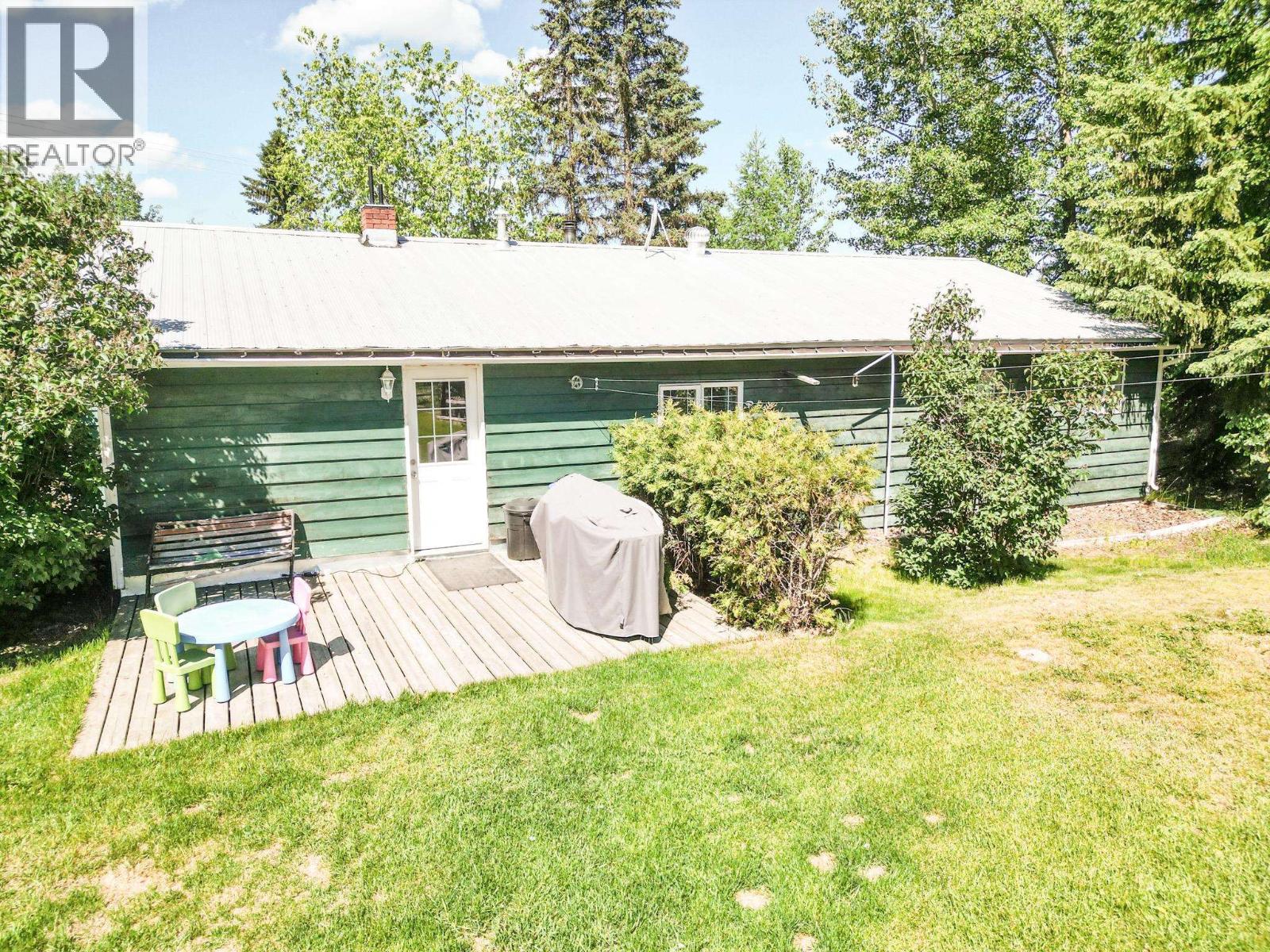 7851 BREWER Avenue, Burns Lake