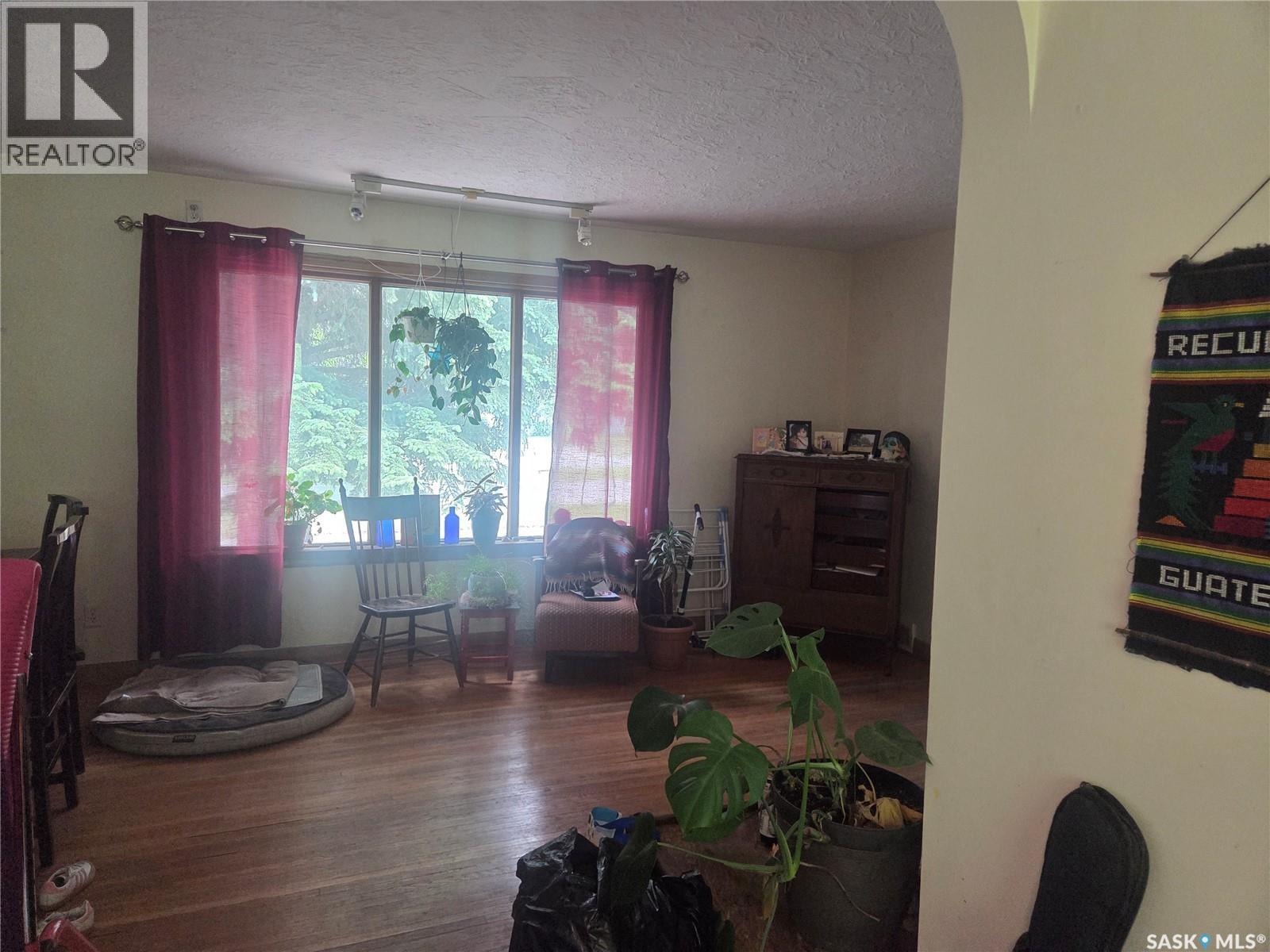 1323 Main STREET - 2