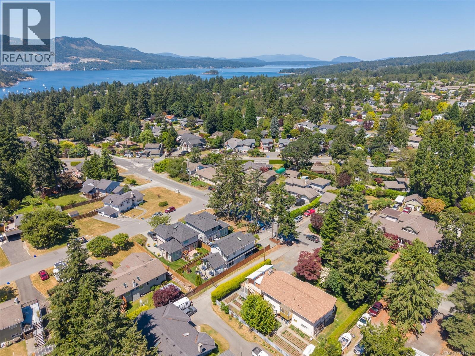 1183 Marchant Rd, Central Saanich