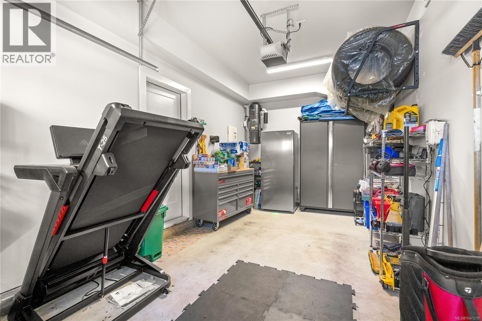 1183 Marchant Rd, Central Saanich