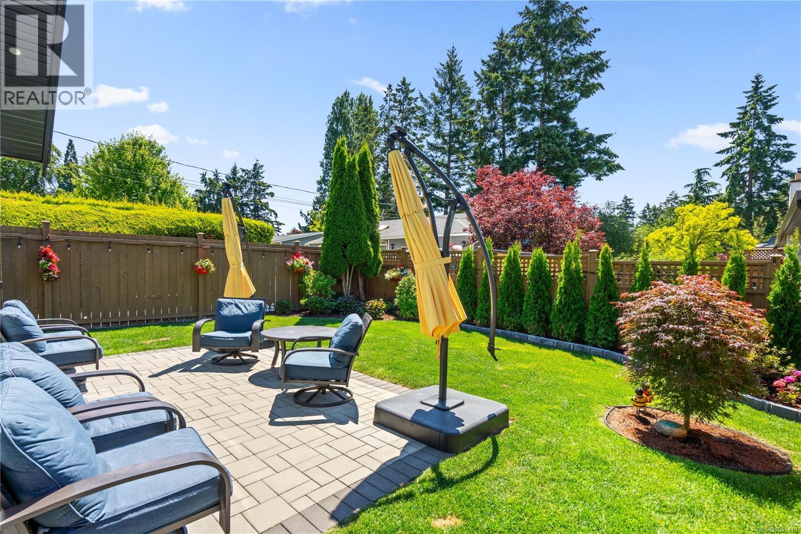 1183 Marchant Rd, Central Saanich
