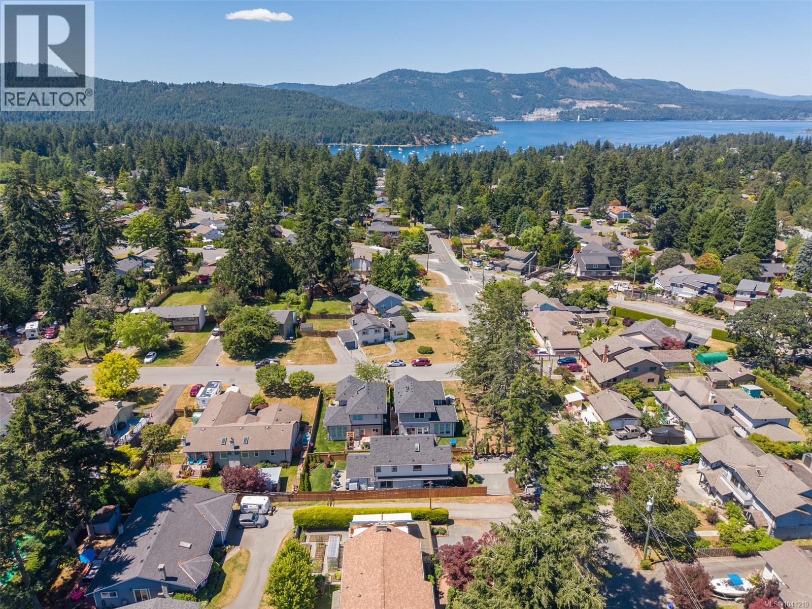 1183 Marchant Rd, Central Saanich
