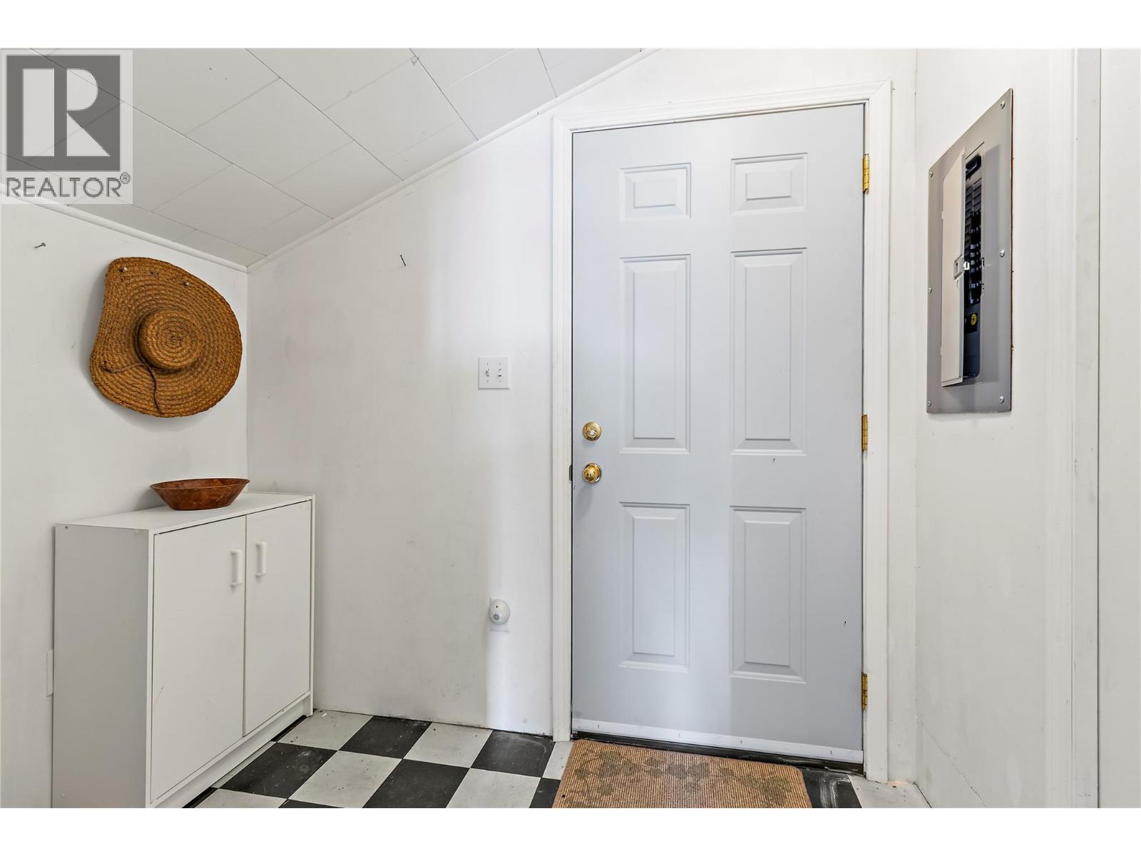 1665 Blind Bay Road - 6
