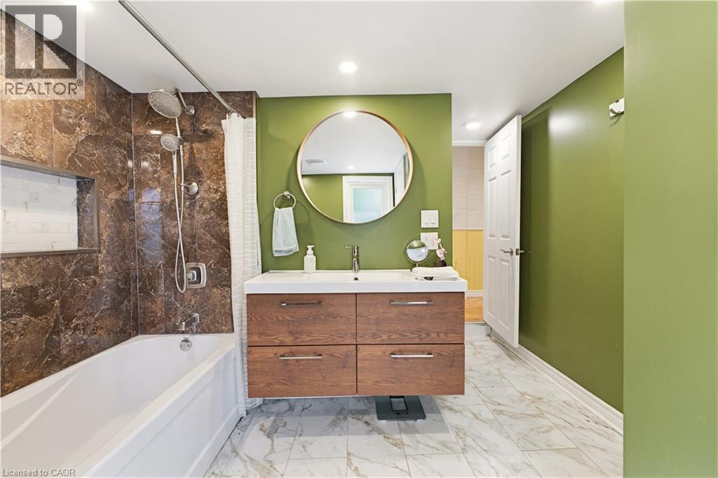 1390 MCKENZIE Road - 18