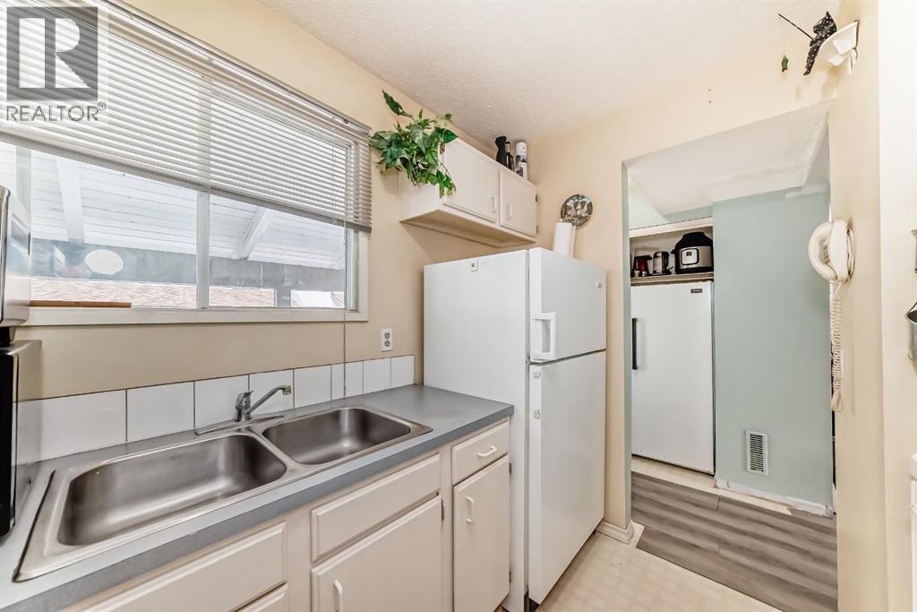 #409 2520 Palliser Drive SW - 12