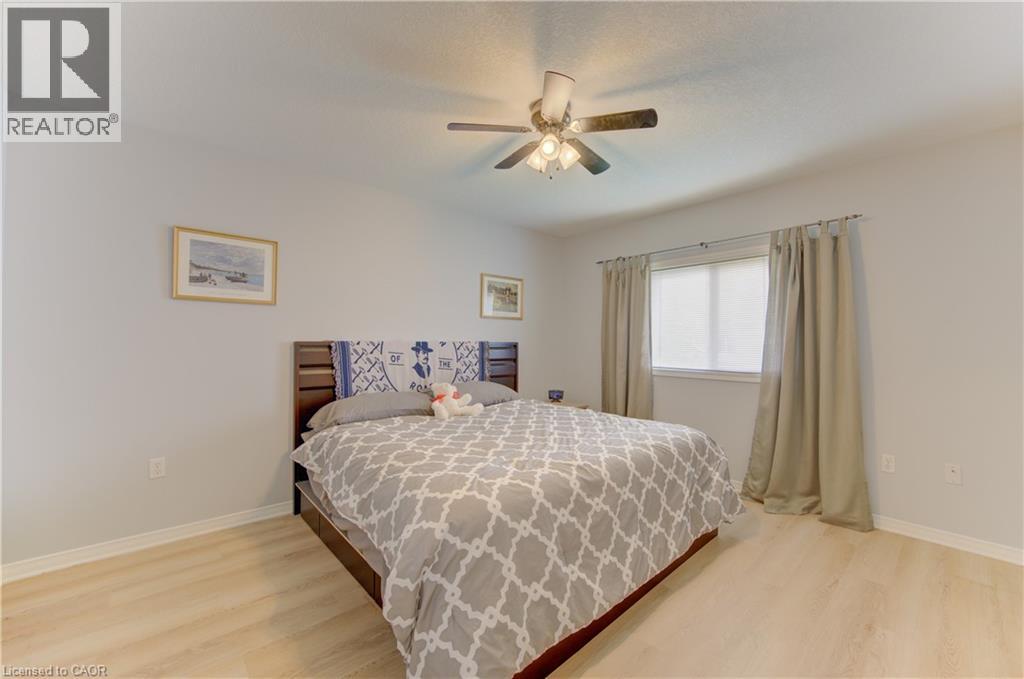 460 LANGLAW Drive - 14