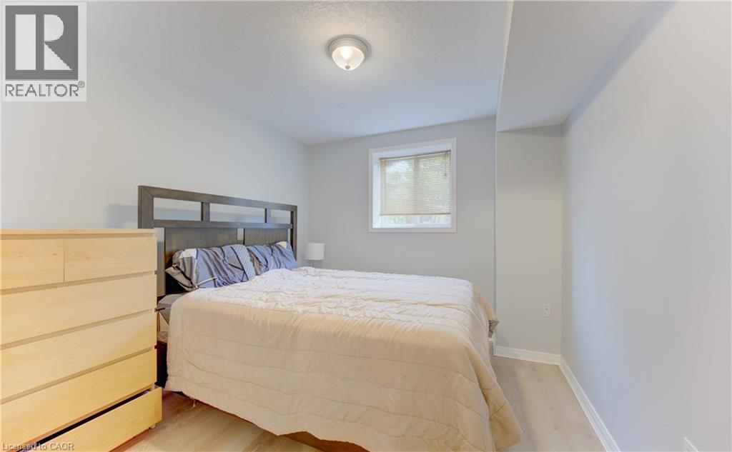 460 LANGLAW Drive - 22