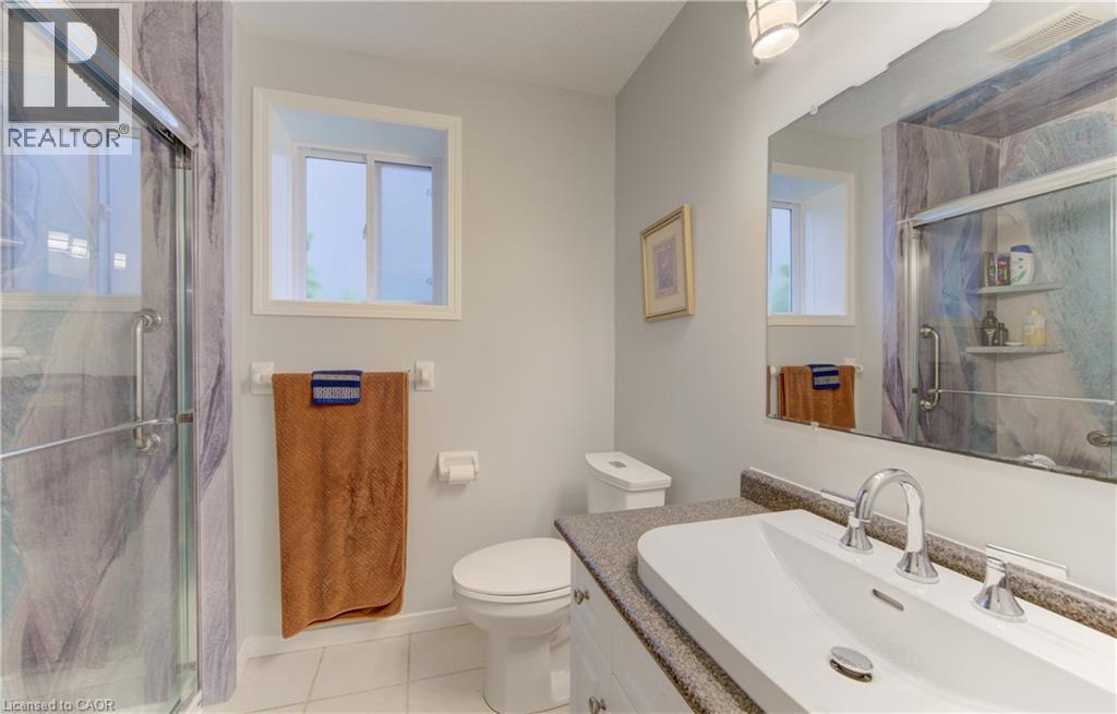 460 LANGLAW Drive - 23