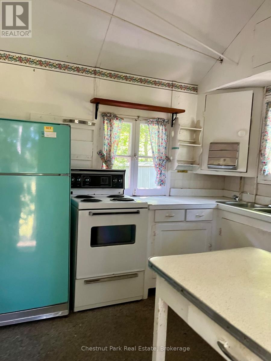 #10 1211 FOREMAN ROAD S - 26