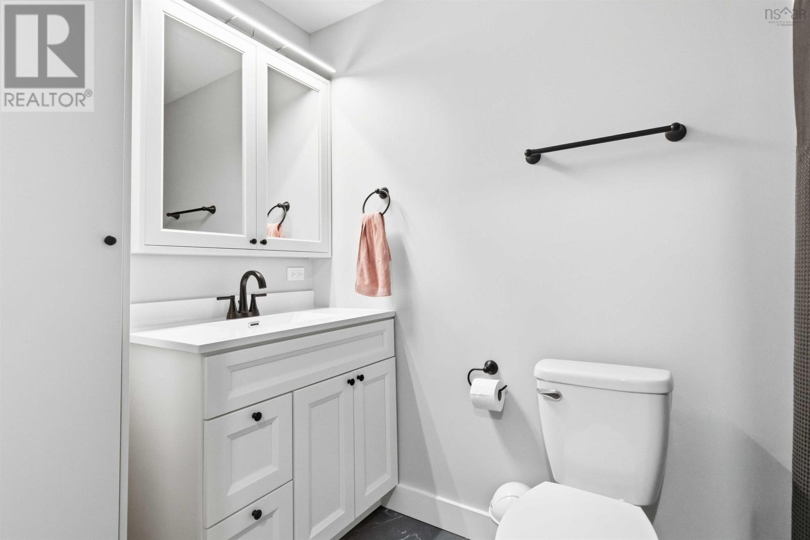 Property 26 of 36 of Unit 14 3 Rose Way