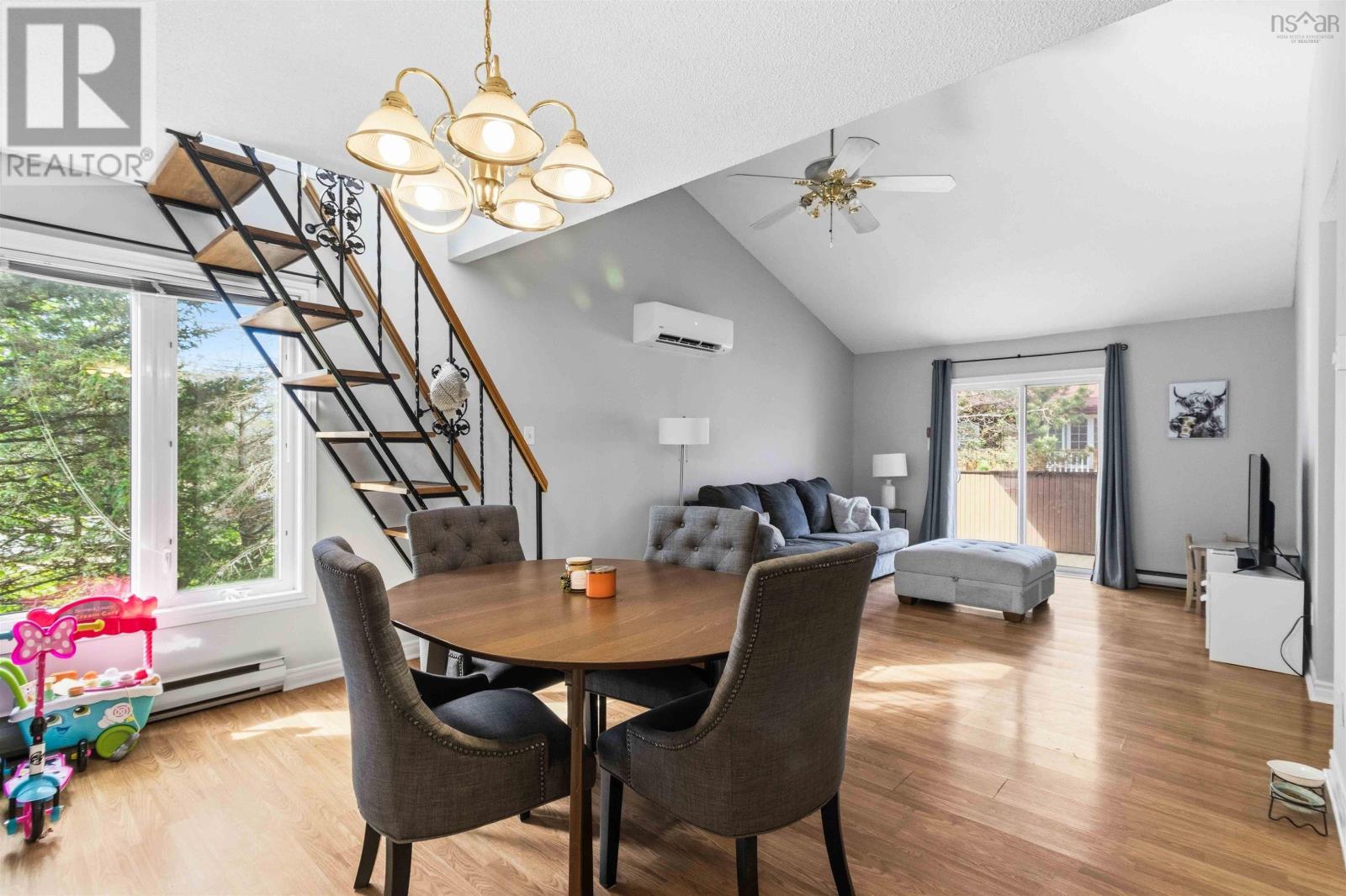 Property 7 of 36 of Unit 14 3 Rose Way
