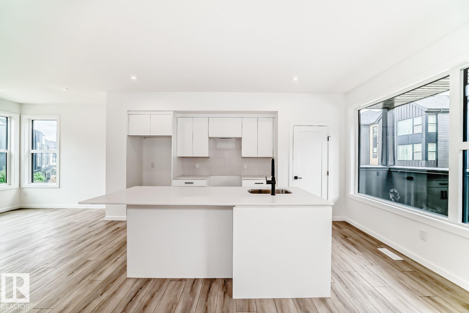 #68 5 Rondeau DR - 13