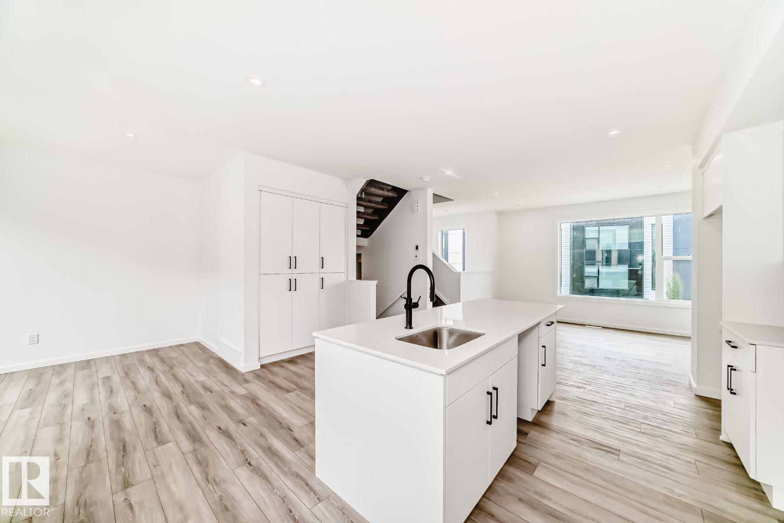 #68 5 Rondeau DR - 17