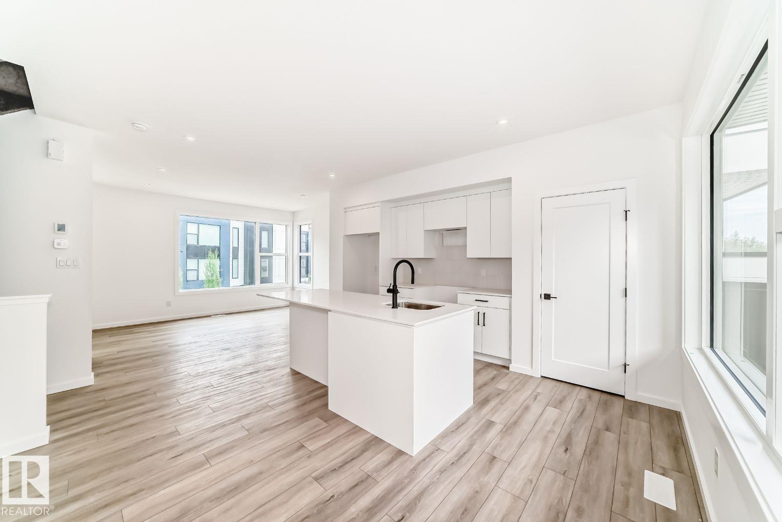 #68 5 Rondeau DR - 18