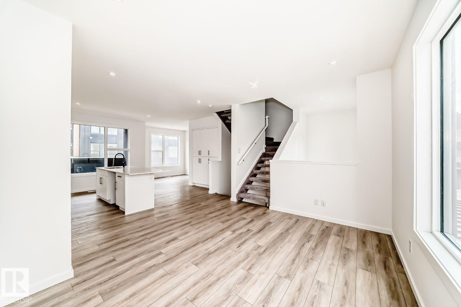 #68 5 Rondeau DR - 22