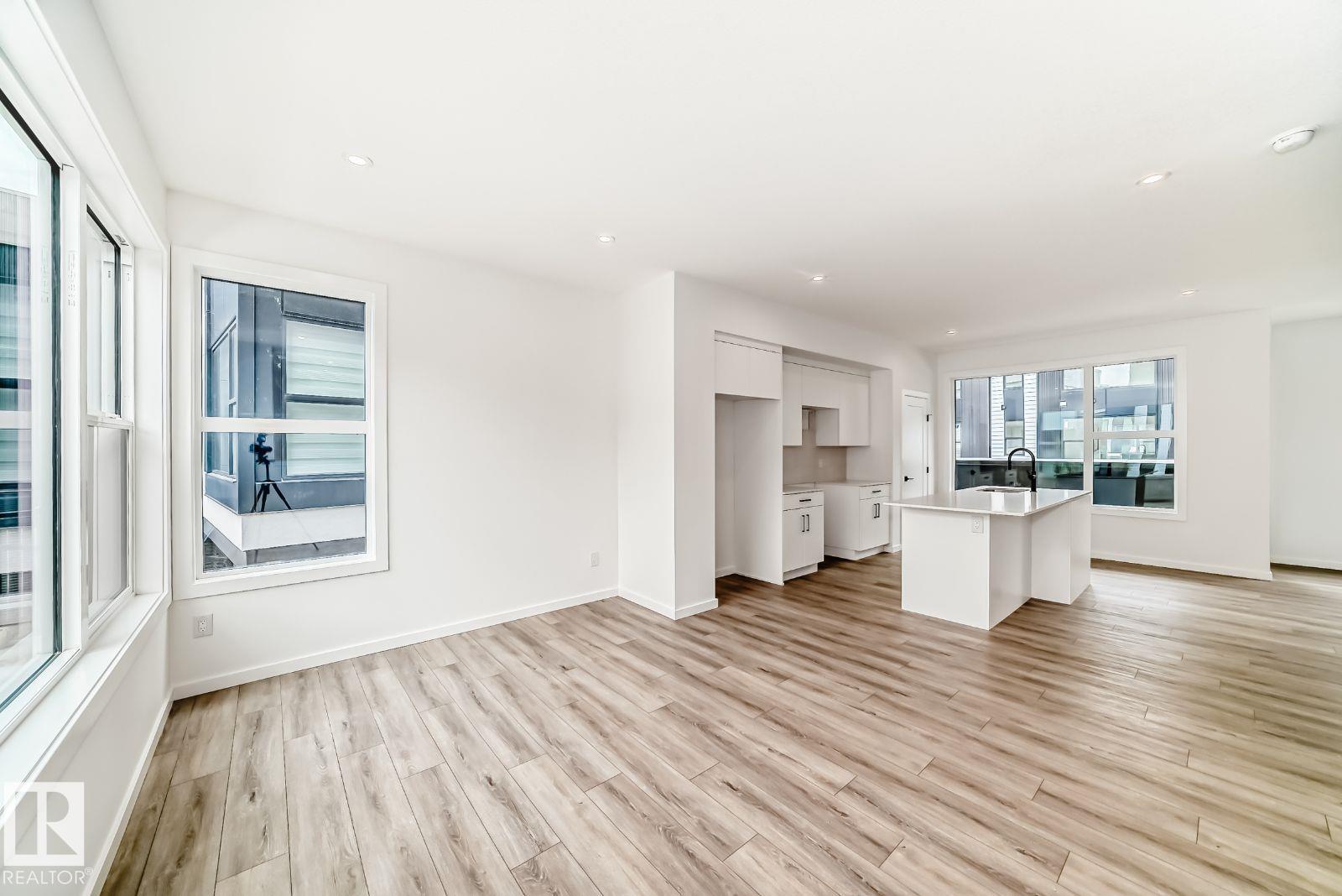 #68 5 Rondeau DR - 23