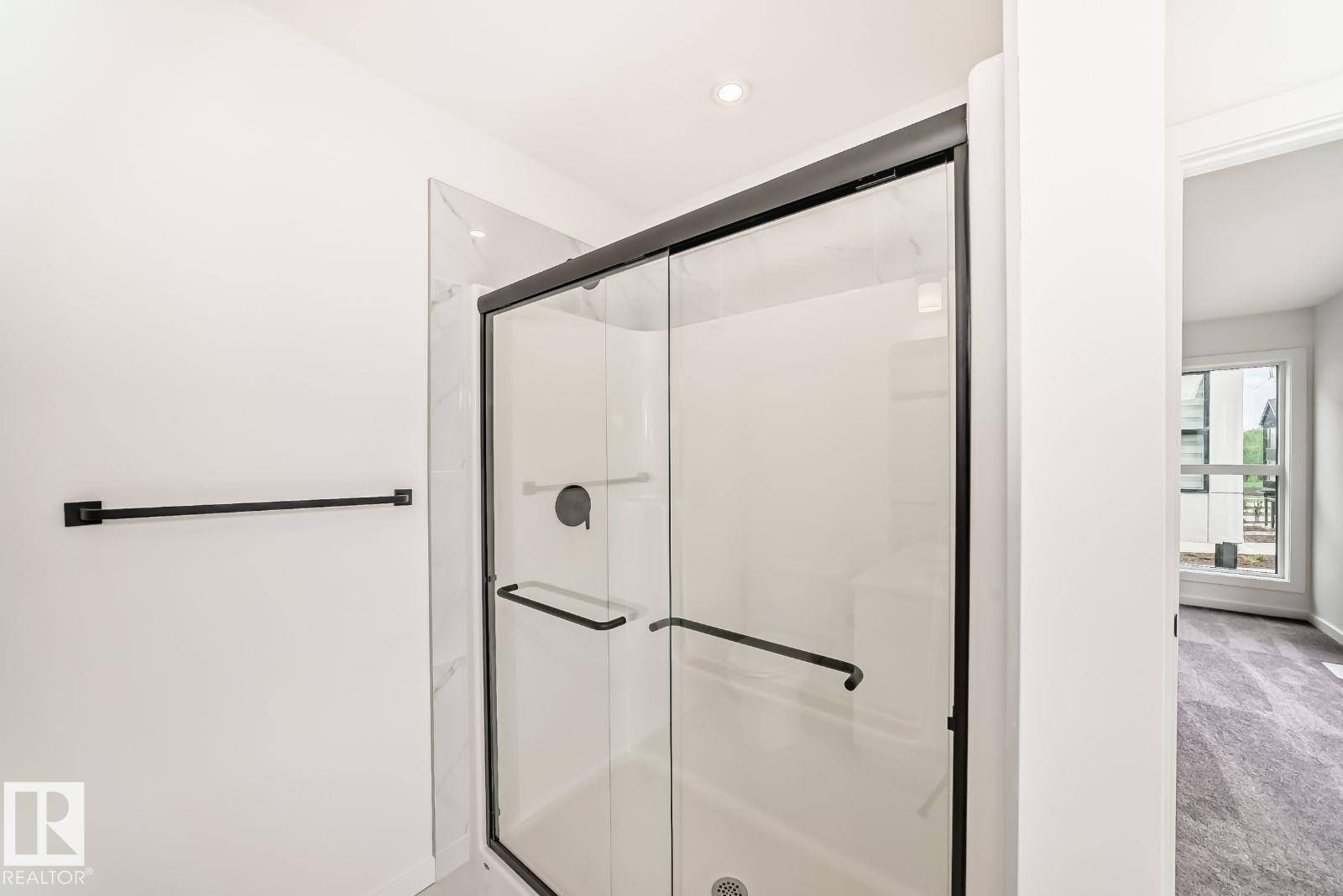 #68 5 Rondeau DR - 34