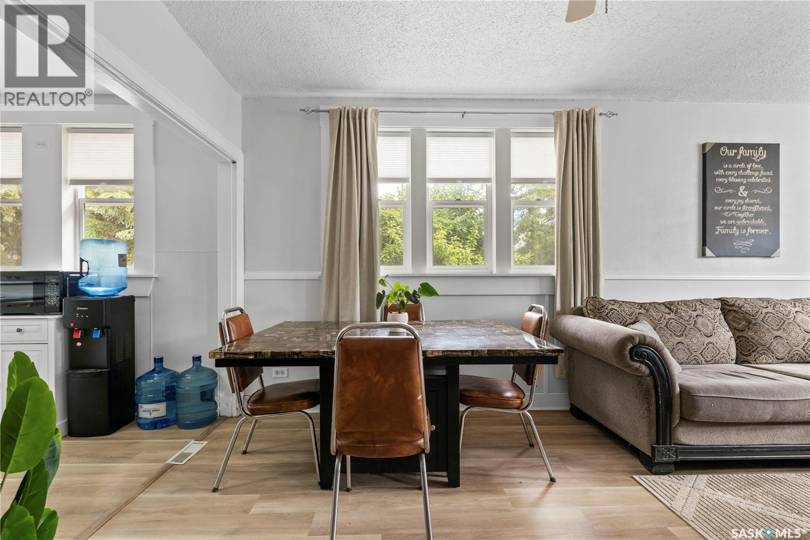 219 Margaret STREET - 10