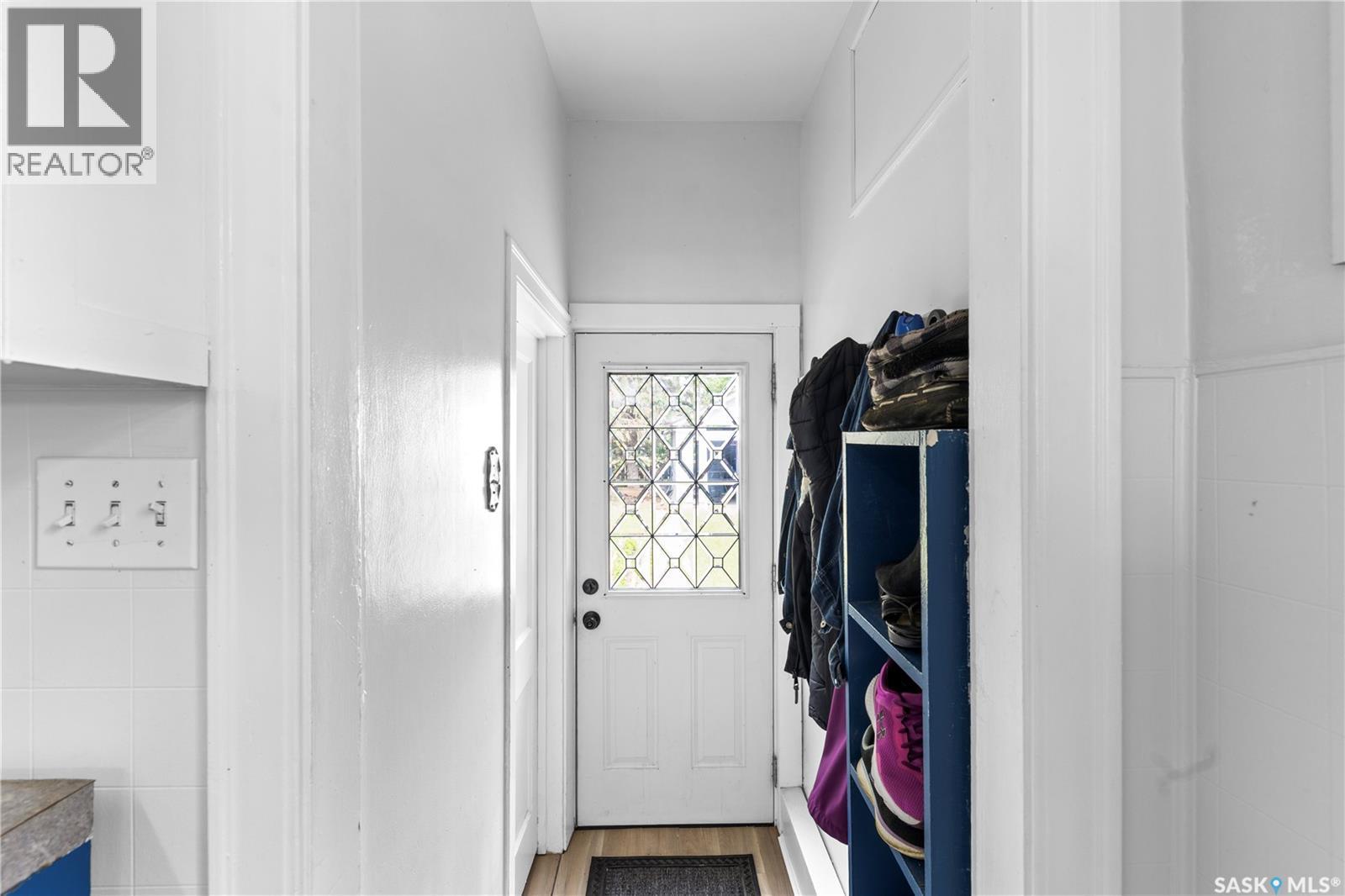 219 Margaret STREET - 2