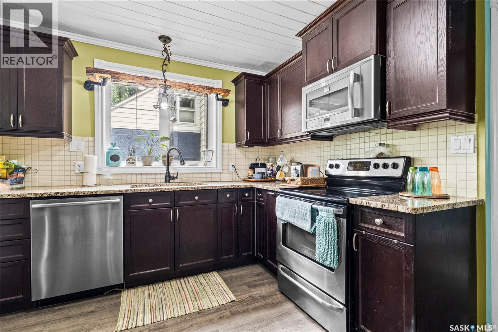 616 20th STREET W - 10