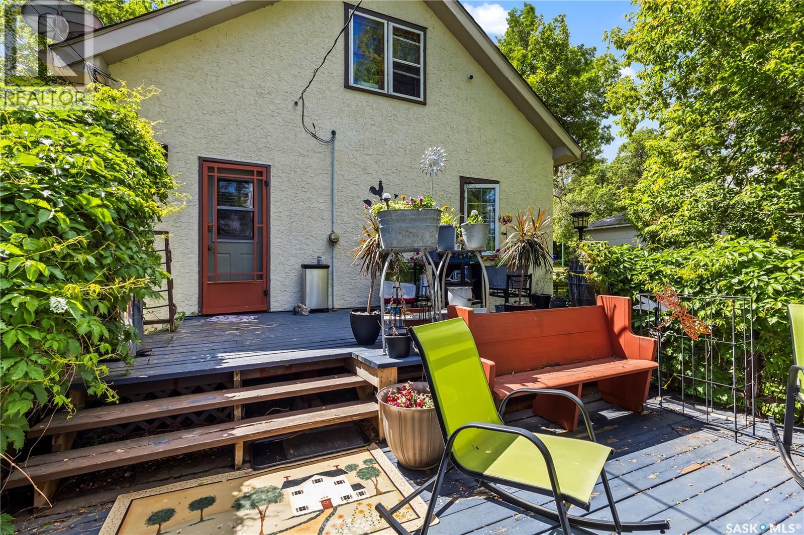 616 20th STREET W - 24